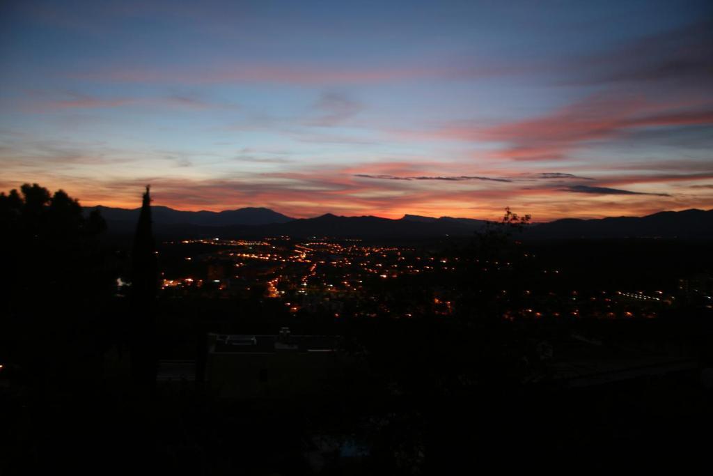 Villa Montjuic Girona Szoba fotó